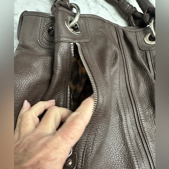 Women’s genuine leather, B MAKOWSKY Brown bag with silver embellishments - Picture 3 of 12